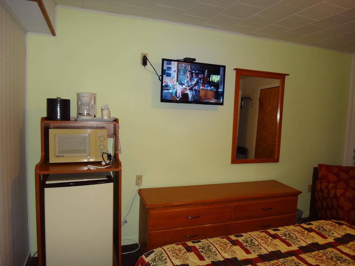 Pine Ridge Motel Dodgeville Eksteriør bilde