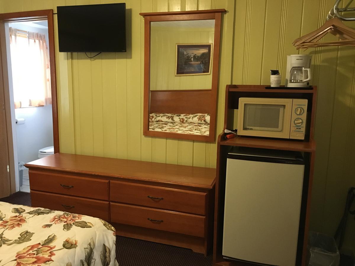 Pine Ridge Motel Dodgeville Eksteriør bilde